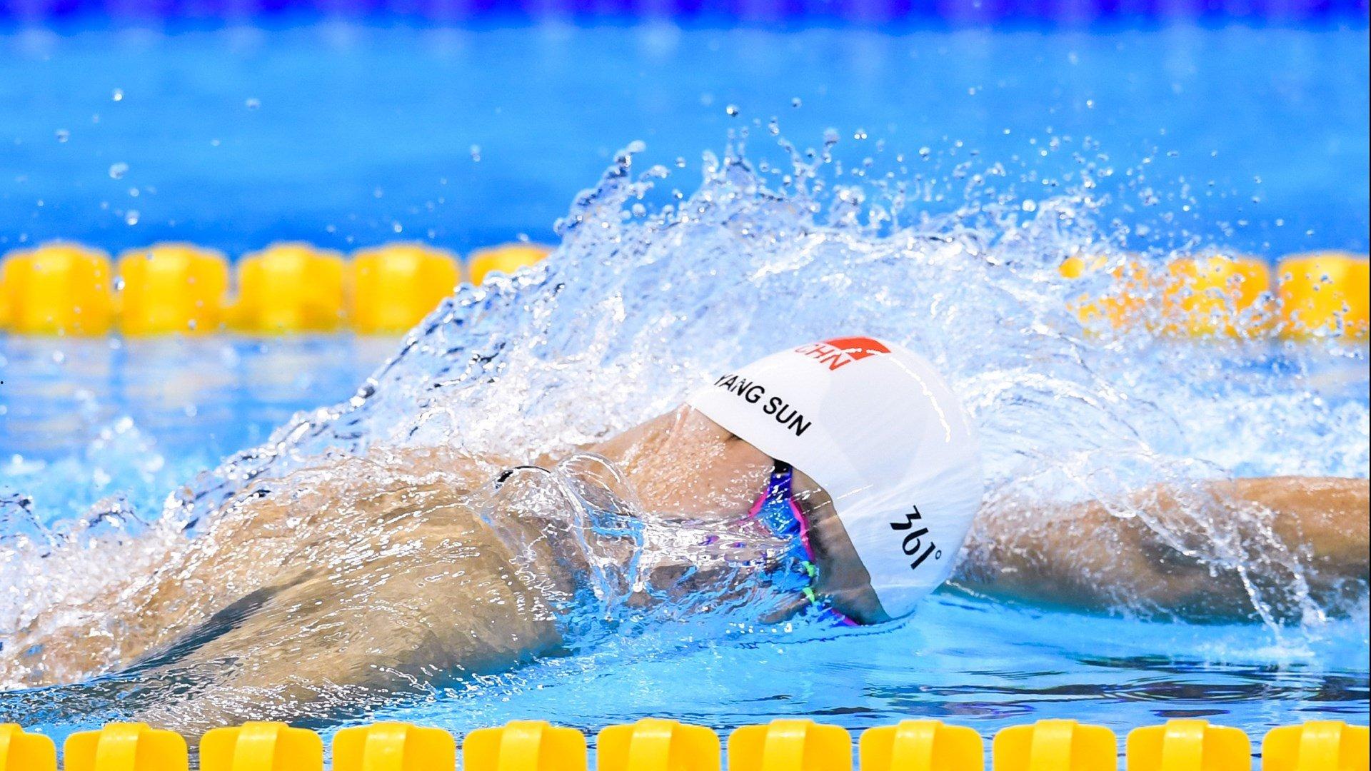 自由泳世锦赛惊现黑马,新星打破十年垄断夺冠