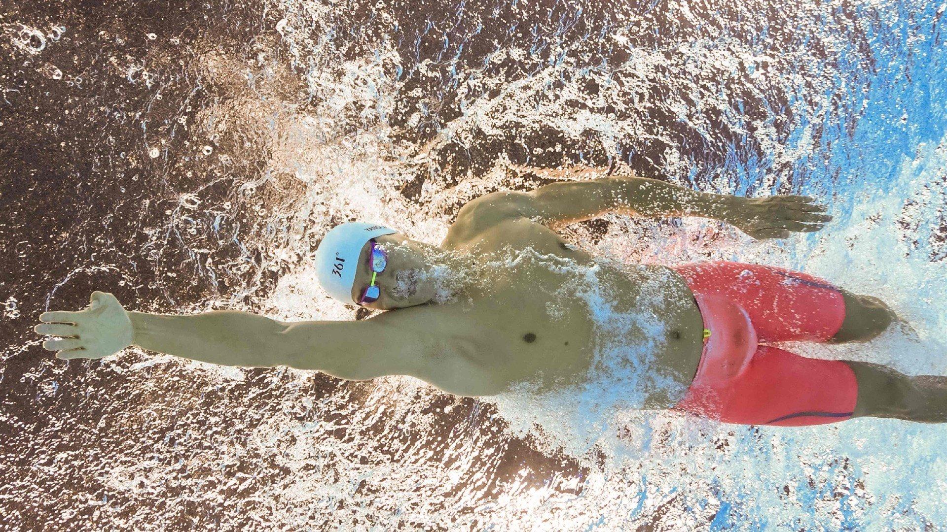 中国蝶泳新星闪耀国际泳联世锦赛,破纪录摘金创历史